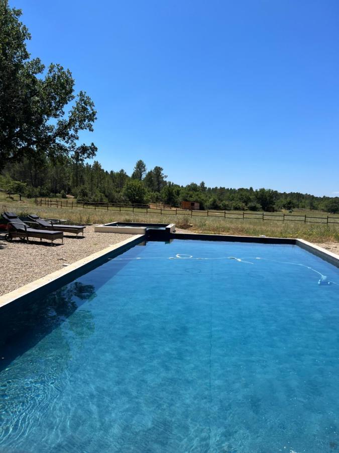 Charmant Appartement Independant Au Sein D'Un Mas Provencal Aups Bagian luar foto