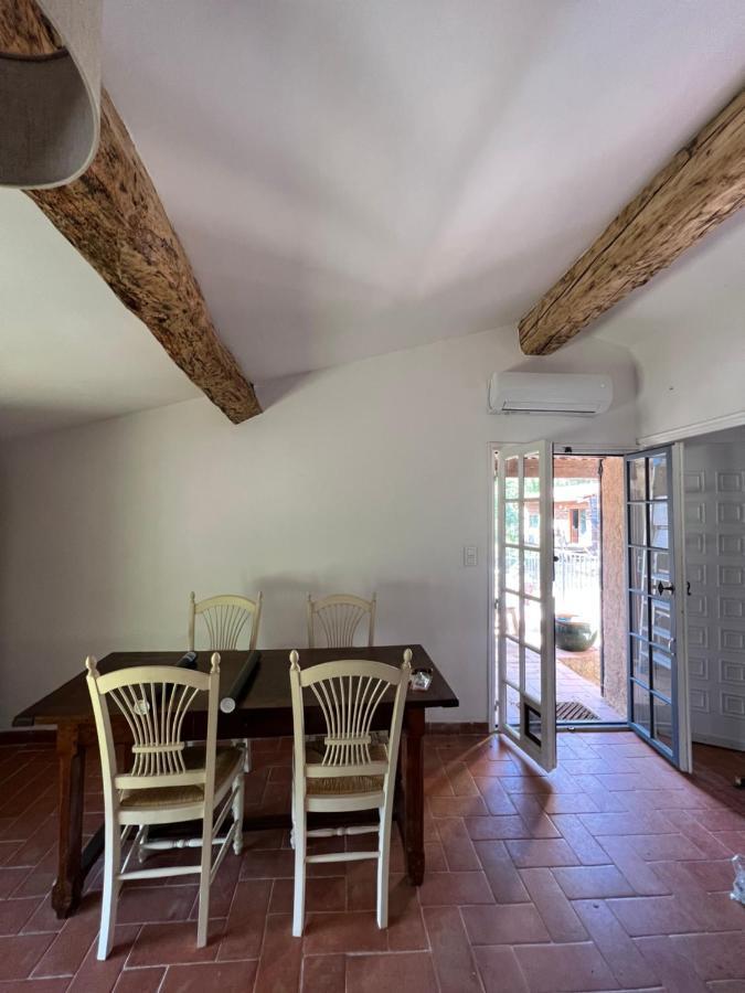 Charmant Appartement Independant Au Sein D'Un Mas Provencal Aups Bagian luar foto